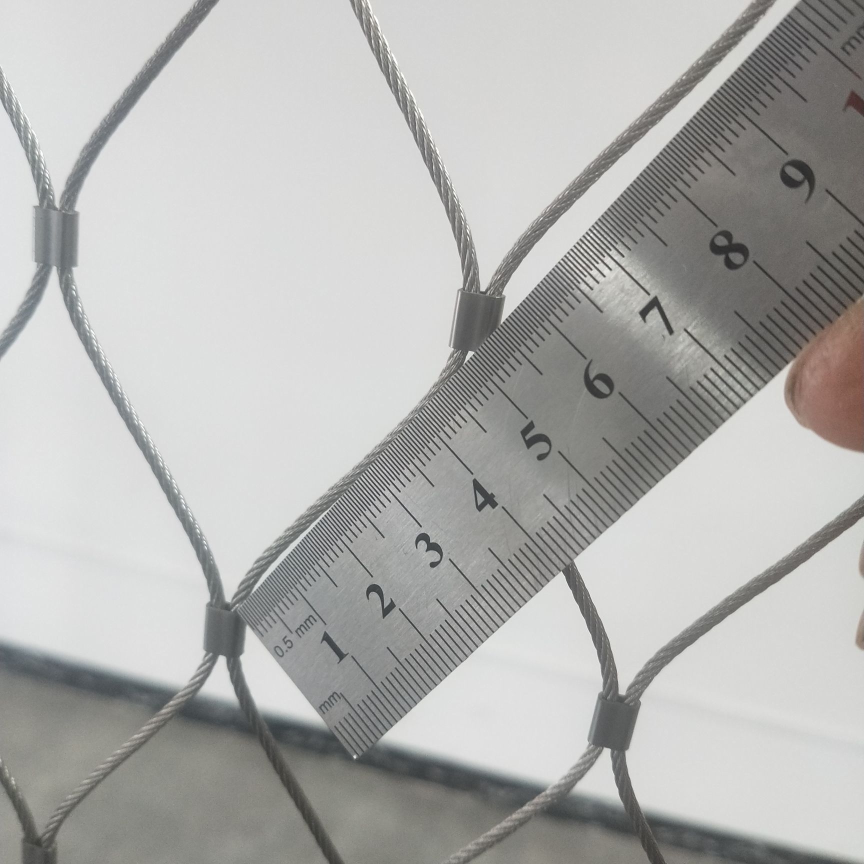 不銹鋼繩網的應用以及一些基本參數